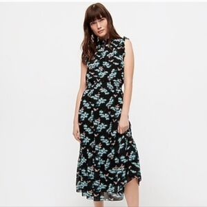 J. Crew Smocked-waist midi dress in botanical bees print Size Small